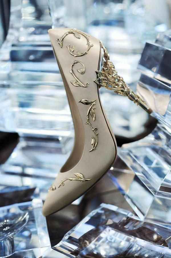 " Ralph & Russo para el día B" - 5