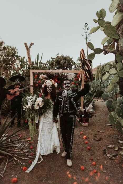 "Novios Catrines" - 1