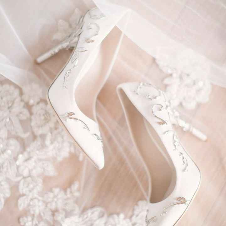 "Como Presumir Tus Accesorios de Boda" - 2