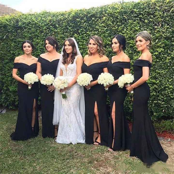 "Damas en Tonos Negros" - 3