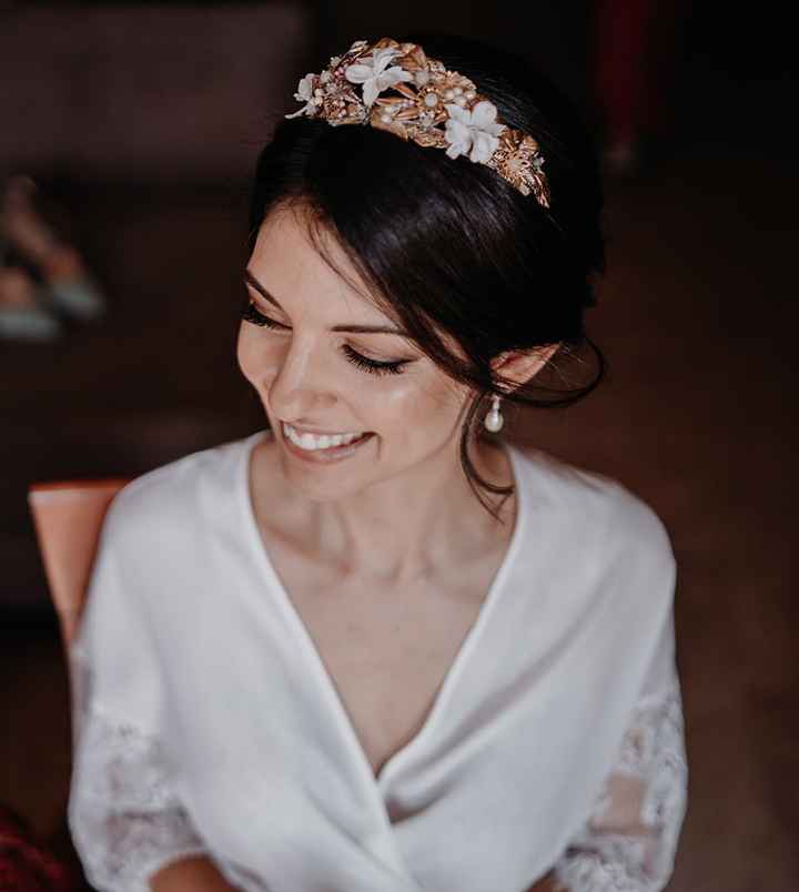 "Tiaras Doradas" - 5