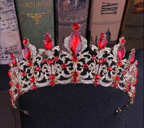 "Look con Tiaras Rojas" - 2