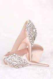 "Zapatos en Tonos Rosas" - 2