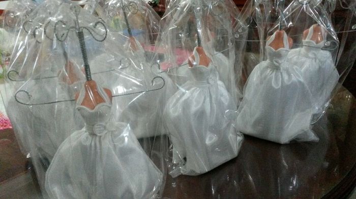 Ya tengo mis maniquies porta joyas!!! - 2