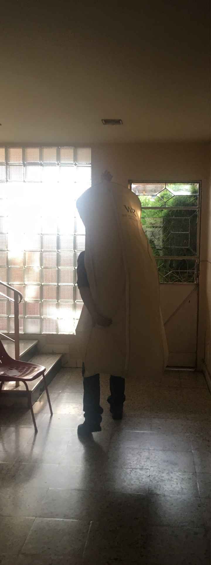 Ya está el vestido en mi casa ❤️ - 1