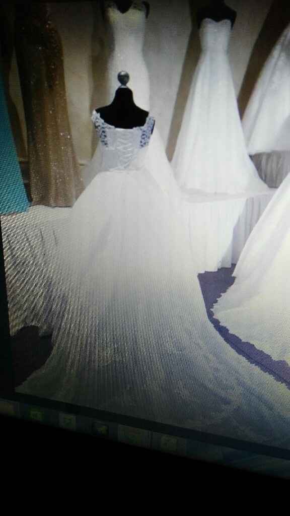 Les presento una parte de mi vestido - 1