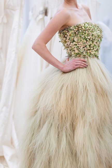 Vestidos de novia con flores naturales 4