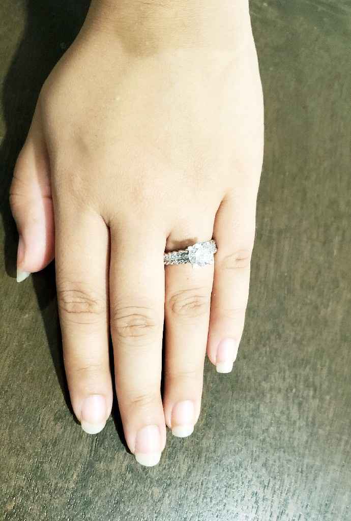 Presuman su anillooo! - 1