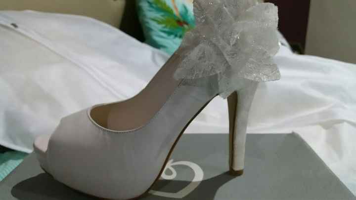 Zapatillas ayuda ! - 1