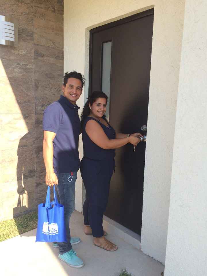 jajaja super despeinados por que hacia un aire y aparte de que me le colgue cuando vi la llave y la 