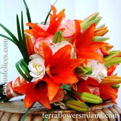 Ramo lilias naranjas