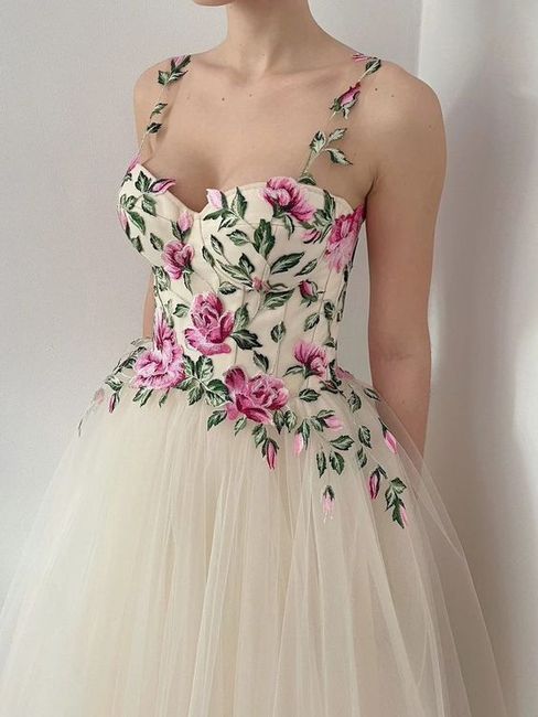 Vestidos con un toque de flores 14