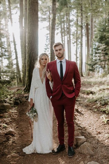 Trajes en color rojo ❤️ 13