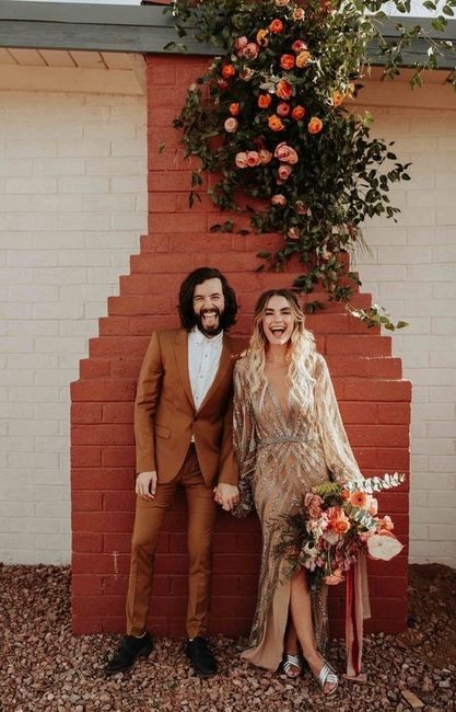 Traje de novio en color naranja 🧡 4
