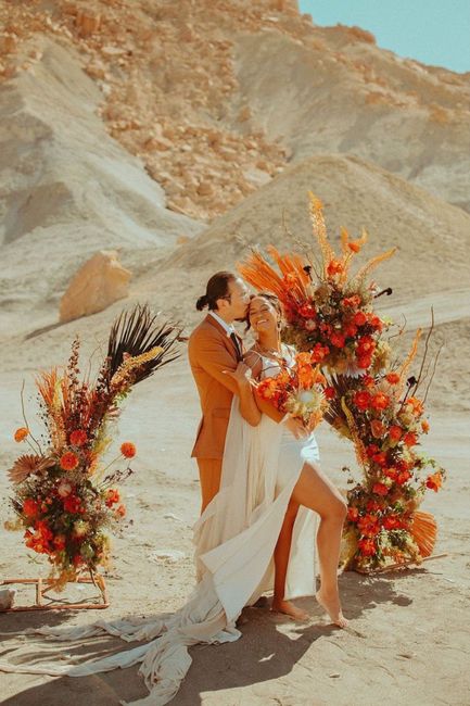 Traje de novio en color naranja 🧡 7