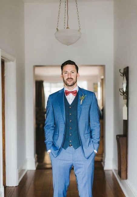 Traje de novio en color azul 💙 11