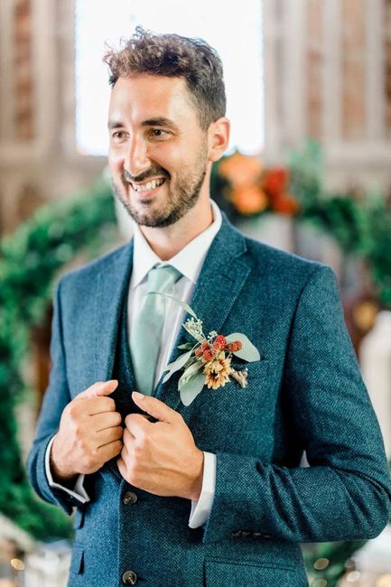 Traje de novio en color azul 💙 13
