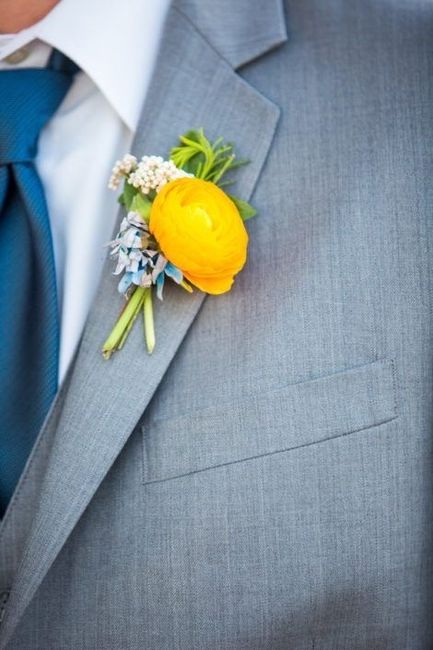 Botonier en color amarillo 💛 5