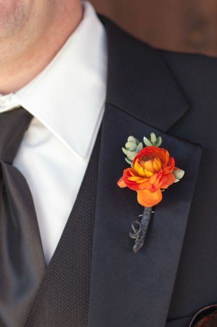 Botonier en color naranja 🧡 23