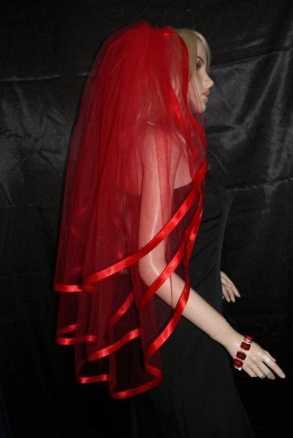 Velos de novia en color rojo ❤️ 8