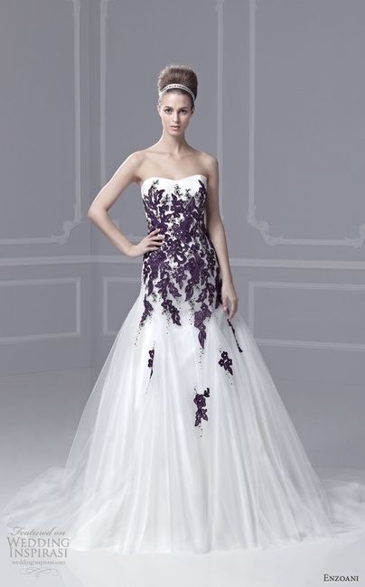 Vestidos de novia con detalles en color morado 💜 19