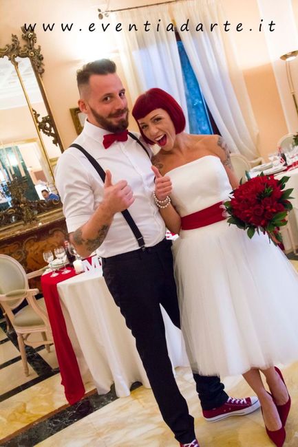 Vestidos de novia con detalles en color rojo ❤️ 4
