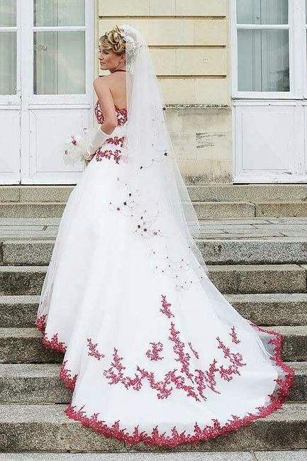 Vestidos de novia con detalles en color rojo ❤️ 9