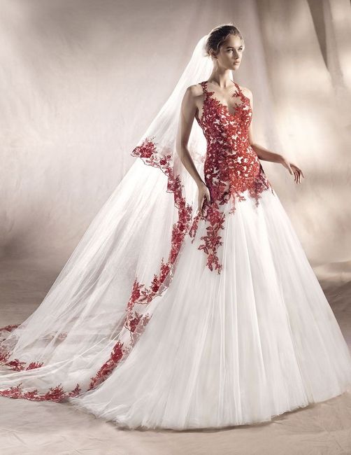 Vestidos de novia con detalles en color rojo ❤️ 12