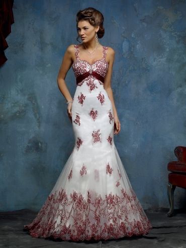 Vestidos de novia con detalles en color rojo ❤️ 13