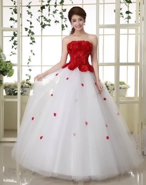 Vestidos de novia con detalles en color rojo ❤️ 15