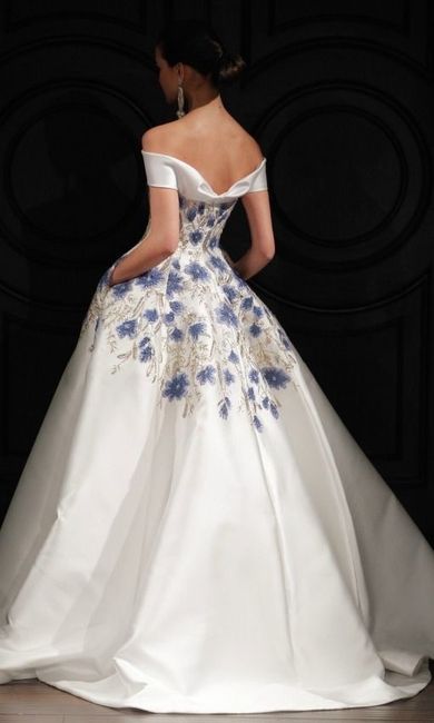 Vestidos de novia con detalles en color azul 💙 4