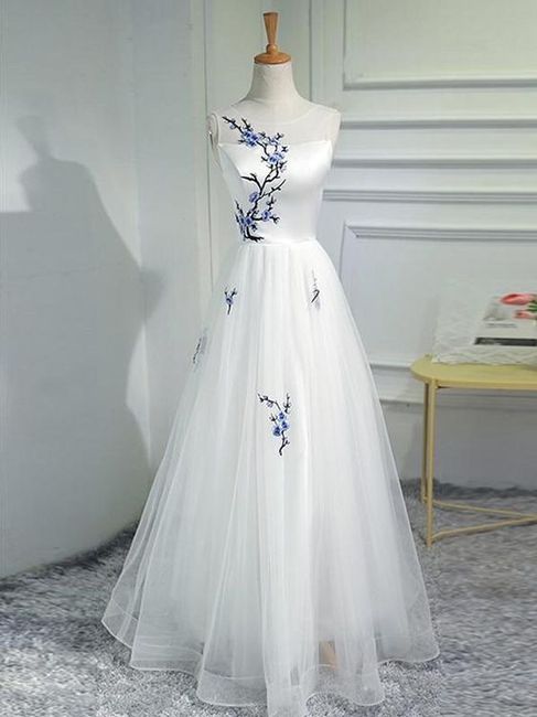 Vestidos de novia con detalles en color azul 💙 9