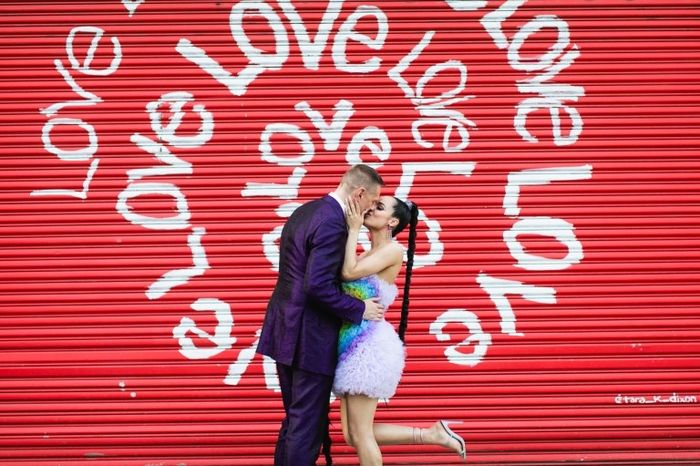 Bodas disruptivas: Stephanie + Brent 🫶🏻🌈🫧 24