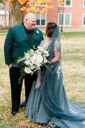 Shay + Juan: Una novia en azul y un novio en verde 13