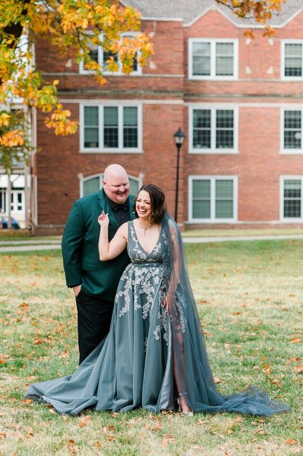 Shay + Juan: Una novia en azul y un novio en verde 15