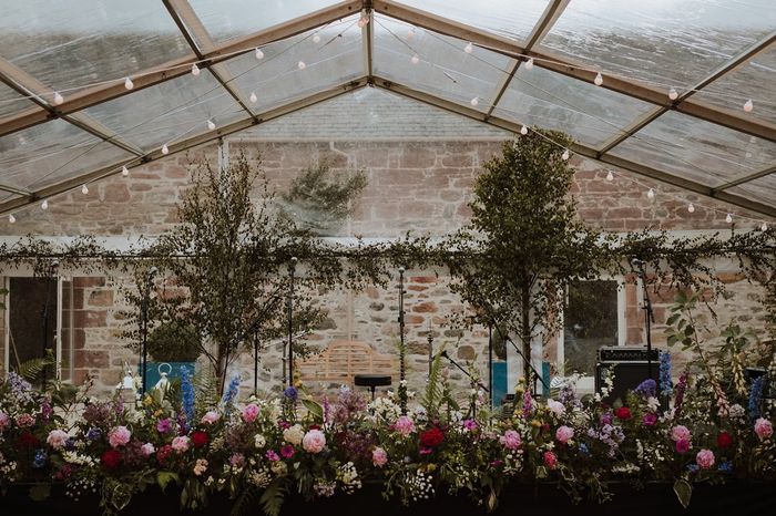 🌿✨ Catriona + Tom: Handfasting y un vestido diseñado por la novia ✨🌿 40