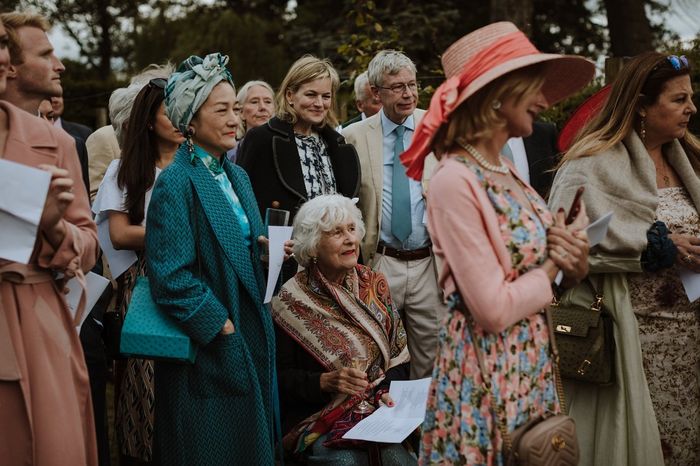 🌿✨ Catriona + Tom: Handfasting y un vestido diseñado por la novia ✨🌿 45