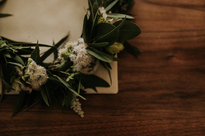 Alice + Ben: Una boda colorida en un mini golf de dinosaurios 14