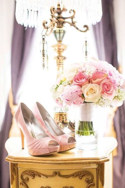 Zapatos de novia en color rosa 💗 23