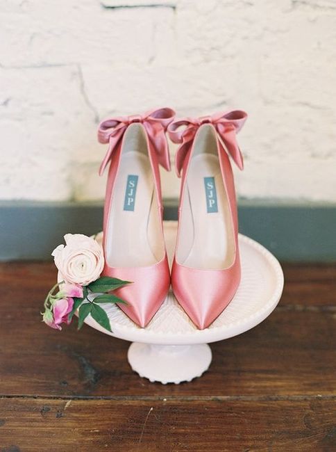 Zapatos de novia en color rosa 💗 25