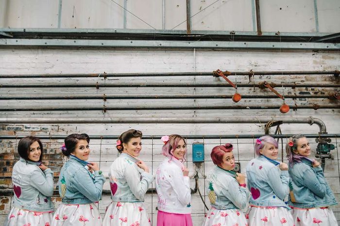 Caragh + Ryan: una boda pink flamingo 🦩 50