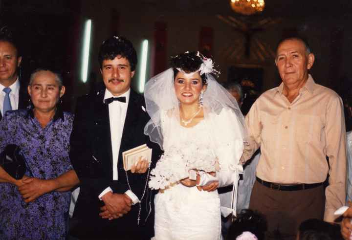 Todo comenzó con una boda... 💒👰🤵‍♂️💍 - 3