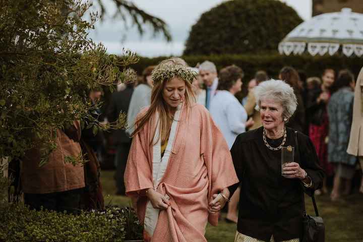 🌿✨ Catriona + Tom: Handfasting y un vestido diseñado por la novia ✨🌿 - 41