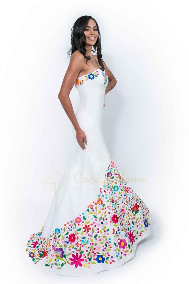 Vestido de novia con un toque muy mexicano - 3