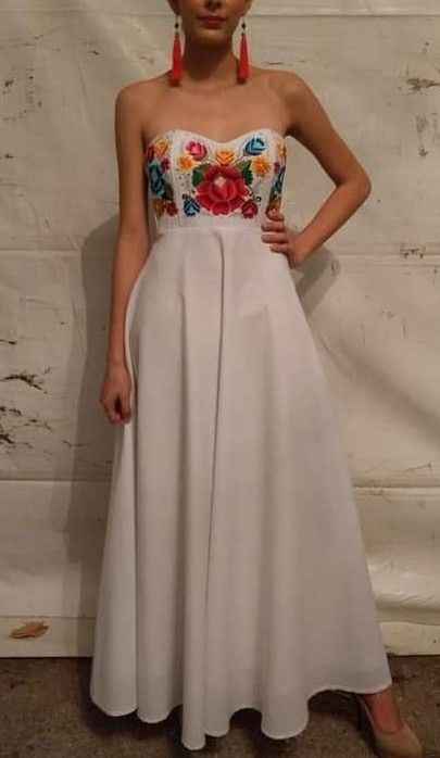Vestido de novia con un toque muy mexicano - 21