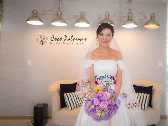 Vestido de novia con un toque muy mexicano - 25