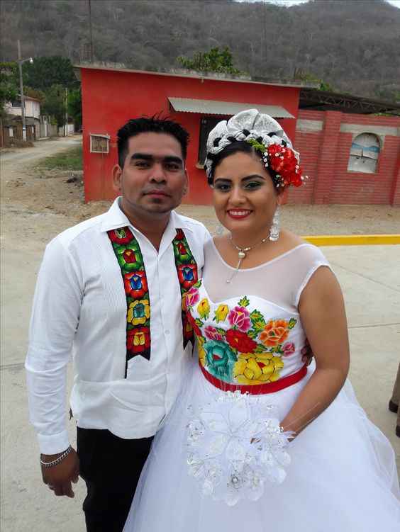 Vestido de novia con un toque muy mexicano - 34
