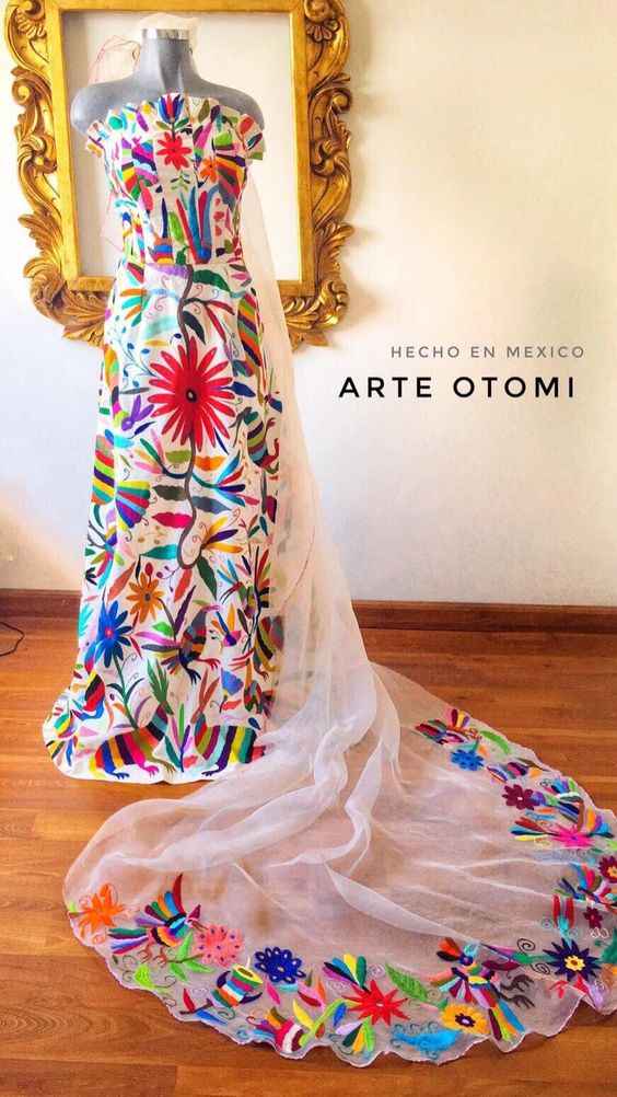 Vestido de novia con un toque muy mexicano - 37
