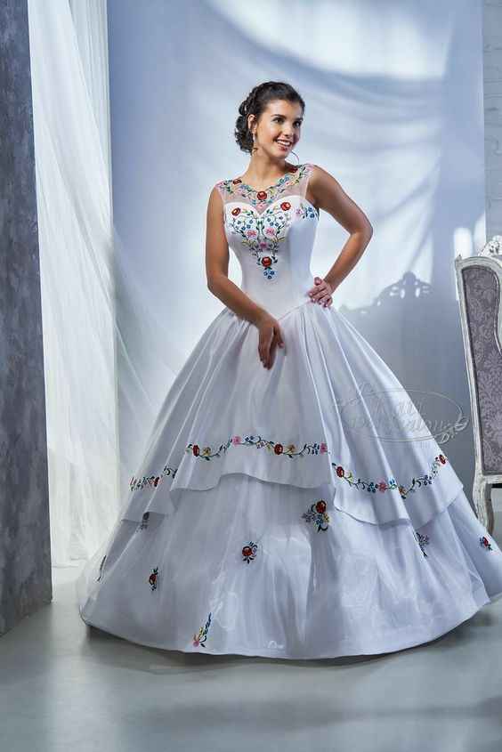 Vestido de novia con un toque muy mexicano - 39