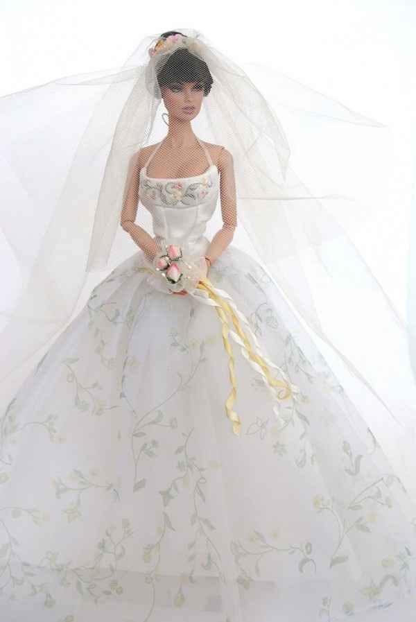Barbie: Vestidos de novia - 26